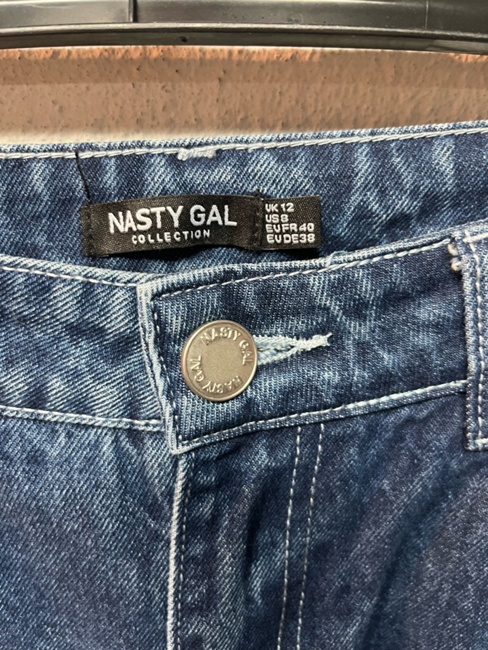 Nasty Gal Women’s Two-Tone Blue Relaxed Patch Jeans - Picture 2 of 4
